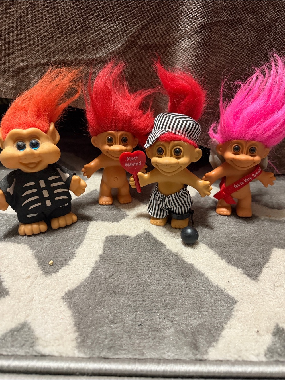 Bundle of 4 collectible troll dolls vintage 90s